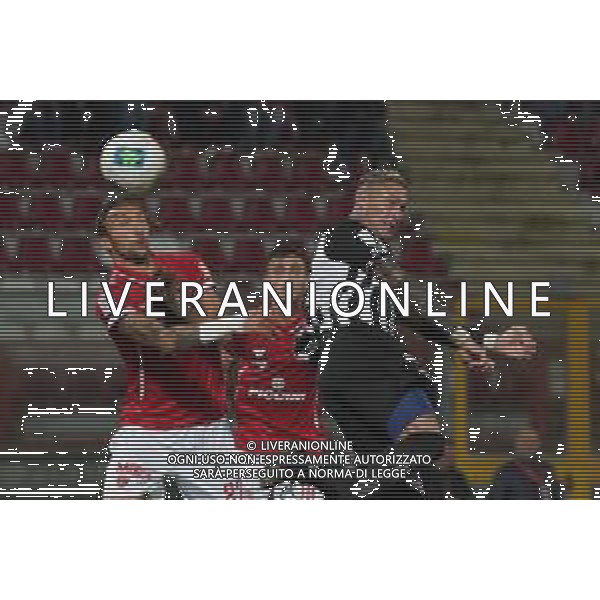 Campionato Italiano di Calcio Serie B 2019/2020 Perugia, Italia 29/10/2019 Perugia vs Ascoli Nella foto: matteo ardemagni (n.32 attaccante ascoli calcio) vs gian luca di chiara (n.27 perugia calcio9 foto loris cerquiglini-alessio marini-ag aldo liverani sas