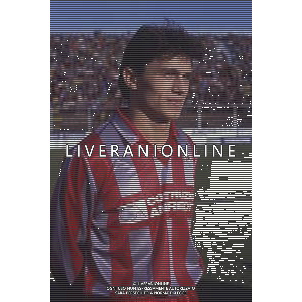 RETROSPETTIVA FLORIJANCIC MATJAZ CALCIATORE NELLA FOTO FLORIJANCIC MATJAZ CON LA MAGLIA DELLA CREMONESE AG ALDO LIVERANI SAS