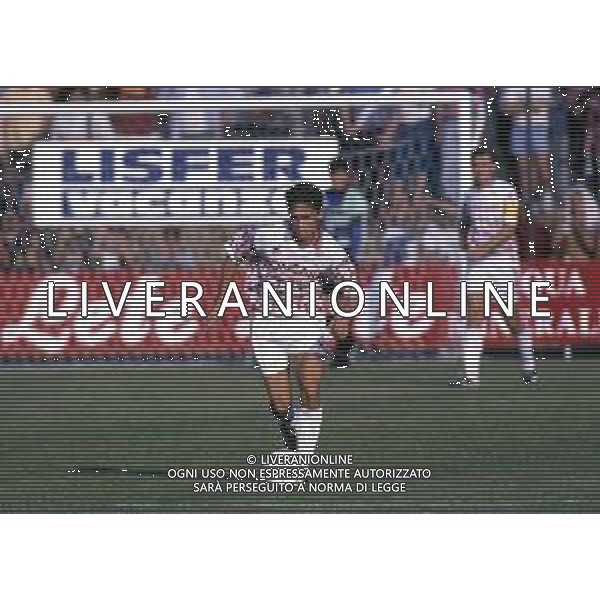 RETROSPETTIVA FLORIJANCIC MATJAZ CALCIATORE NELLA FOTO FLORIJANCIC MATJAZ CON LA MAGLIA DELLA CREMONESE AG ALDO LIVERANI SAS