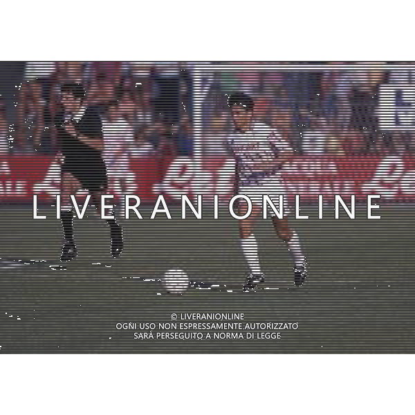 RETROSPETTIVA FLORIJANCIC MATJAZ CALCIATORE NELLA FOTO FLORIJANCIC MATJAZ CON LA MAGLIA DELLA CREMONESE AG ALDO LIVERANI SAS