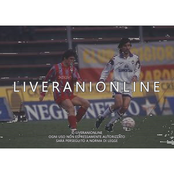 RETROSPETTIVA FLORIJANCIC MATJAZ CALCIATORE NELLA FOTO FLORIJANCIC MATJAZ CON LA MAGLIA DELLA CREMONESE AG ALDO LIVERANI SAS