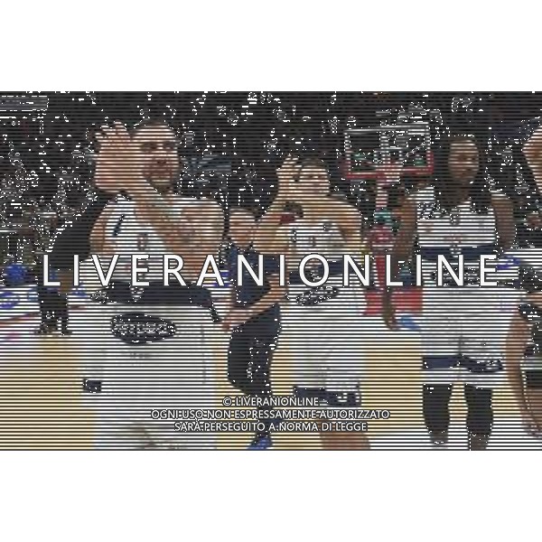 FORTITUDO BOLOGNA - PISTOIA BASKET LEGA SERIE A 27.10.2019 NELLA FOTO pietro aradori esultanza a fine gara ©OPTIMAFOTO /AGENZIA ALDO LIVERANI Sas