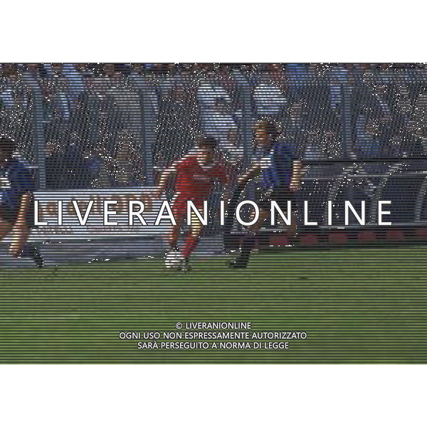 RETROSPETTIVA GIOVANNI INVERNIZZI CALCIATORE NELLA FOTO GIOVANNI INVERNIZZI CN LA MAGLIA DEL COMO CALCIO AG ALDO LIVERANI SAS