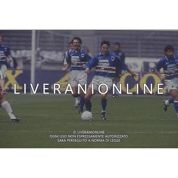 RETROSPETTIVA GIOVANNI INVERNIZZI CALCIATORE NELLA FOTO GIOVANNI INVERNIZZI CON LA MAGLIA DELLA SAMPDORIA CALCIO AG ALDO LIVERANI SAS