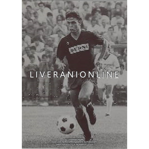 RETROSPETTIVA GIOVANNI INVERNIZZI CALCIATORE NELLA FOTO GIOVANNI INVERNIZZI CON LA MAGLIA DELLA REGGIANA CALCIO AG ALDO LIVERANI SAS