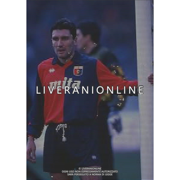 RETROSPETTIVA VALERIANO FIORIN CALCIATORE NELLA FOTO VALERIANO FIORIN CON LA MAGLIA GENOA CALCIO AG ALDO LIVERANI SAS