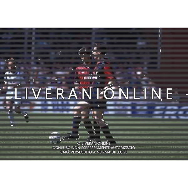 RETROSPETTIVA VALERIANO FIORIN CALCIATORE NELLA FOTO VALERIANO FIORIN CON LA MAGLIA GENOA CALCIO AG ALDO LIVERANI SAS