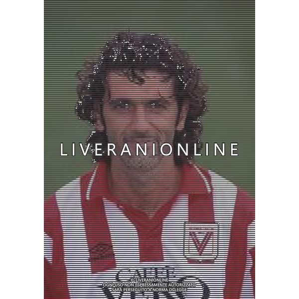 RETROSPETTIVA VIVIANI FABIO CALCIATORE NELLA FOTO VIVIANI FABIO CON LA MAGLIA DEL VICENZA CALCIO AG ALDO LIVERANI SAS 