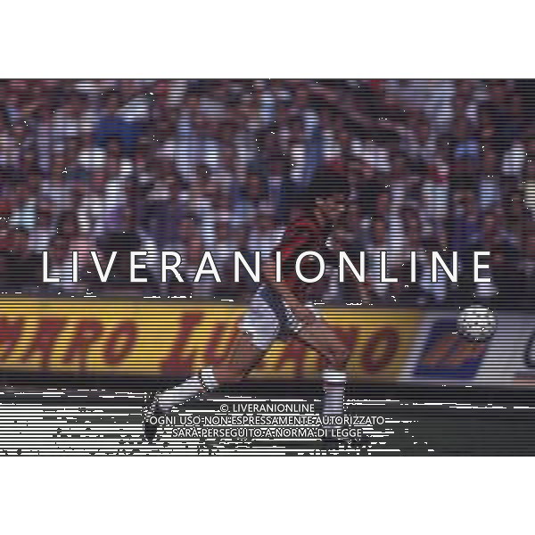 RETROSPETTIVA VIVIANI FABIO CALCIATORE NELLA FOTO VIVIANI FABIO CON LAMAGLIA DEL MILAN AG ALDO LIVERANI SAS 