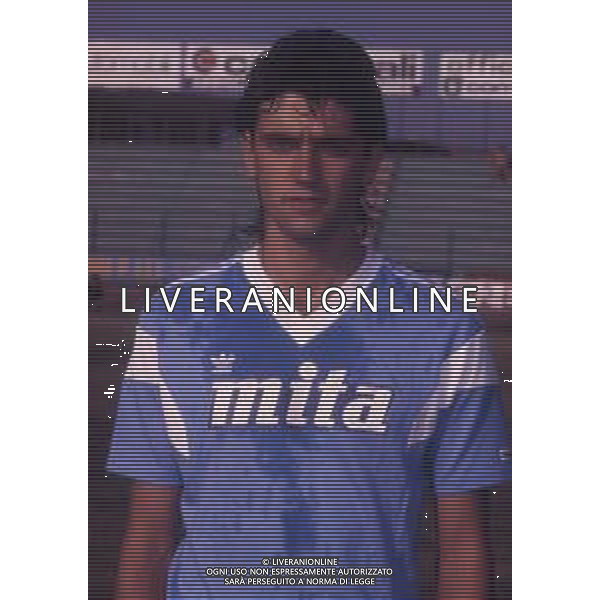 RETROSPETTIVA VIVIANI FABIO CALCIATORE NELLA FOTO VIVIANI FABIO CON LA MAGLIA DEL COMO CALCIO AG ALDO LIVERANI SAS 