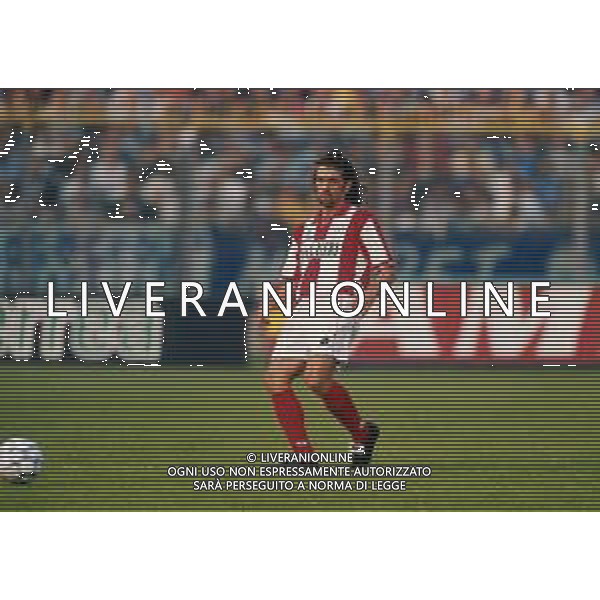 RETROSPETTIVA VIVIANI FABIO CALCIATORE NELLA FOTO VIVIANI FABIO CON LA MAGLIA DEL VICENZA CALCIO AG ALDO LIVERANI SAS 