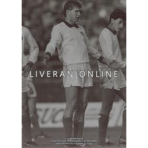 RETROSPETTIVA FRANCESCO ZANONCELLI CALCIATORE NELLA FOTO FRANCESCO ZANONCELLI CON LA MAGLIA DELLA NAZIONALE ITALIANA AG ALDO LIVERANI SAS