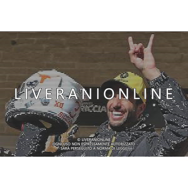 Daniel Ricciardo (AUS) Renault F1 Team with a new helmet design. 31.10.2019. Formula 1 World Championship, Rd 19, United States Grand Prix, Austin, Texas, USA, Preparation Day. AG ALDO LIVERANI SAS-ONLY ITALY