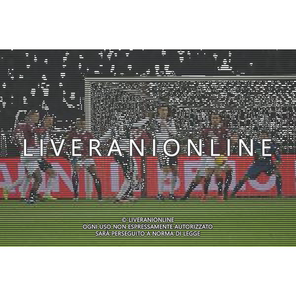 Torino 2.11.2019 Stadio Grande Torino ©Falzone/Agenzia Aldo Liverani Torino vs Juventus Serie A Tim 2019-20120 Nella foto : Blaise Matuidi tiro in area ©/AGENZIA ALDO LIVERANI Sas