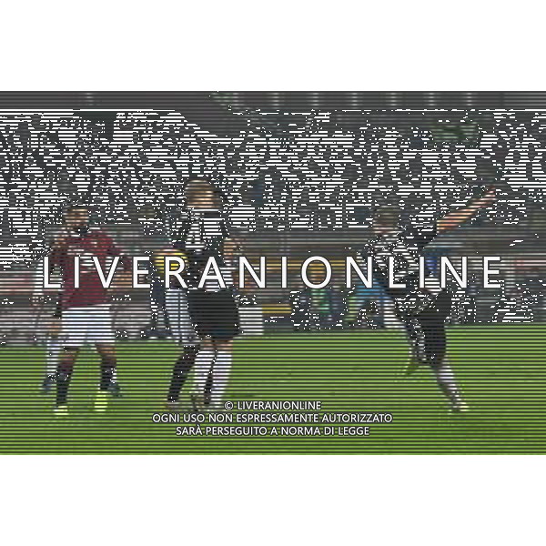 Torino 2.11.2019 Stadio Grande Torino ©Falzone/Agenzia Aldo Liverani Torino vs Juventus Serie A Tim 2019-20120 Nella foto : HIGUAIN GONZALO AL TIRO ©/AGENZIA ALDO LIVERANI Sas