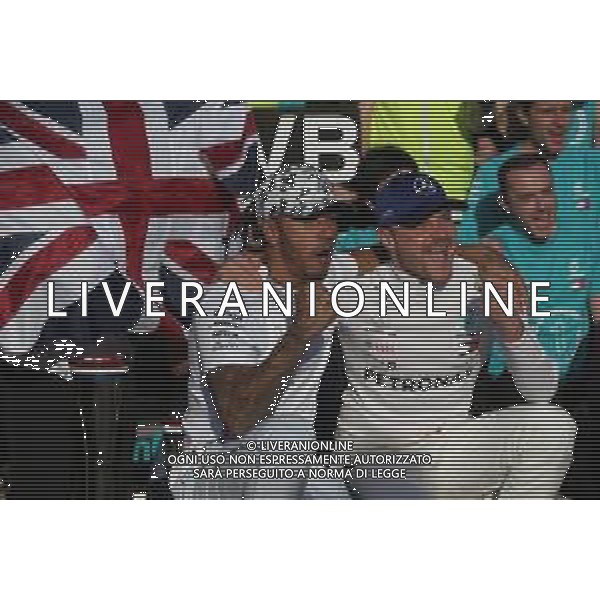 2nd place Lewis Hamilton (GBR) Mercedes AMG F1 W10 and new world champion and Valtteri Bottas (FIN) Mercedes AMG F1 W10 celebrate with the team. 03.11.2019. Formula 1 World Championship, Rd 19, United States Grand Prix, Austin, Texas, USA, Race Day. AG ALDO LIVERANI -ONLY ITALY