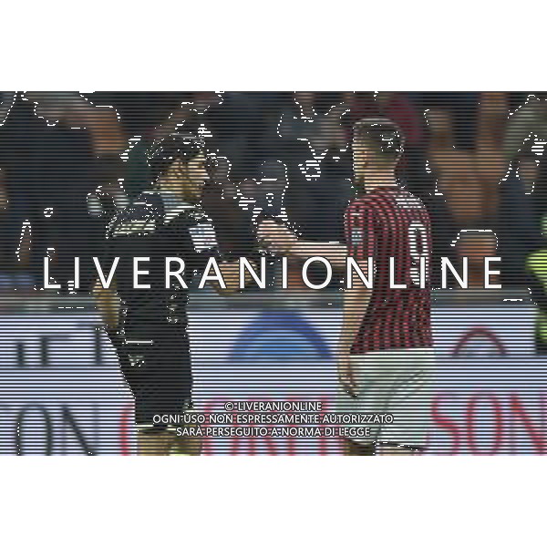 l’arbitro Gianpaolo Calvarese di Teramo SX e Krzysztof Piatek (Milan) DX Milan vs Lazio Campionato Serie A TIM - 11° giornata Milano 3-11-2019 Stadio Giuseppe Meazza - San Siro foto Roberto Garavaglia - ag. Aldo Liverani sas