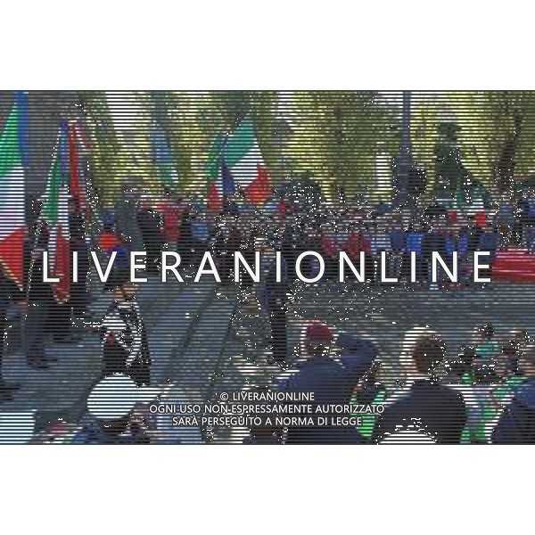 IMOLA 04 11 2019 FESTA DELL\'UNITA\'NAZIONALE GIORNATA DELLE FORZE ARMATE NELLA FOTO CERIMONIA COMMEMORATIVA IN ONORE AI CADUTI PRESENZA ANCHE LE SCUOLE IMOLESI FOTO GIANNI SANNA-AG ALDO LIVERANI SAS