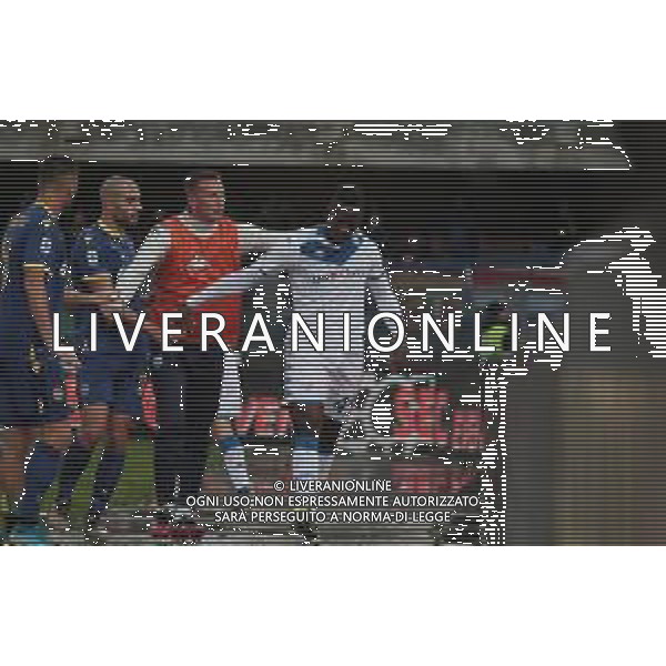 Mario Balotelli il gesto di stizza contro i cori dei tifosi s del Verona ,Hellas Verona - Brescia partita di serie A, Verona 3 novembre 2019. AG ALDO LIVERANI SAS