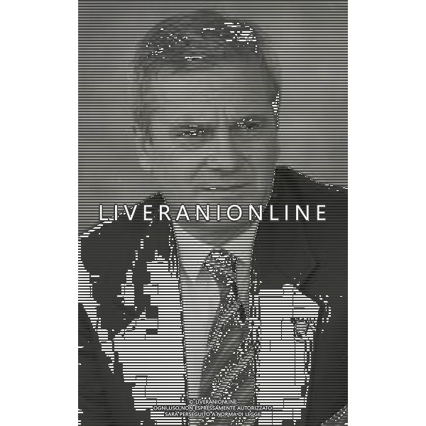 RETROSPETTIVA LUIGI SIMONI ALLENATORE NELLA FOTO LUIGI SIMONI ALLENATORE CREMONESE CALCIO 1992-1993 AG ALDO LIVERANI SAS 