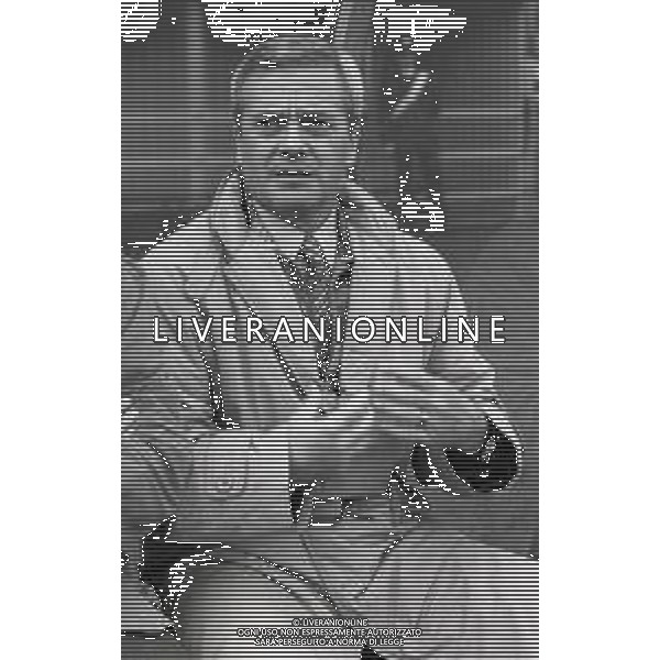 RETROSPETTIVA LUIGI SIMONI ALLENATORE NELLA FOTO LUIGI SIMONI ALLENATORE CREMONESE CALCIO 1992-1993 AG ALDO LIVERANI SAS 