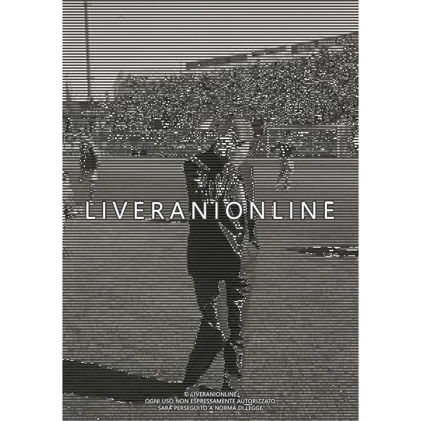 RETROSPETTIVA LUIGI SIMONI ALLENATORE NELLA FOTO LUIGI SIMONI ALLENATORE CREMONESE CALCIO 1993-1994  AG ALDO LIVERANI SAS