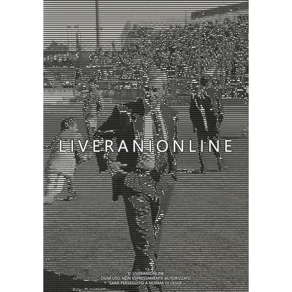 RETROSPETTIVA LUIGI SIMONI ALLENATORE NELLA FOTO LUIGI SIMONI ALLENATORE CREMONESE CALCIO 1993-1994  AG ALDO LIVERANI SAS