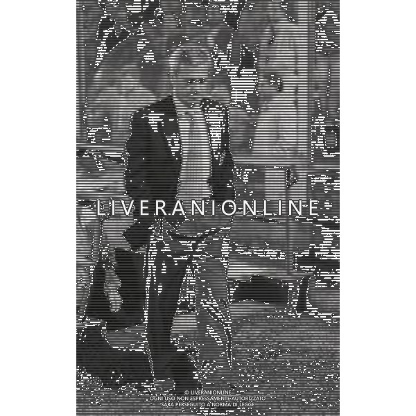 RETROSPETTIVA LUIGI SIMONI ALLENATORE NELLA FOTO LUIGI SIMONI ALLENATORE CREMONESE CALCIO 1993-1994  AG ALDO LIVERANI SAS