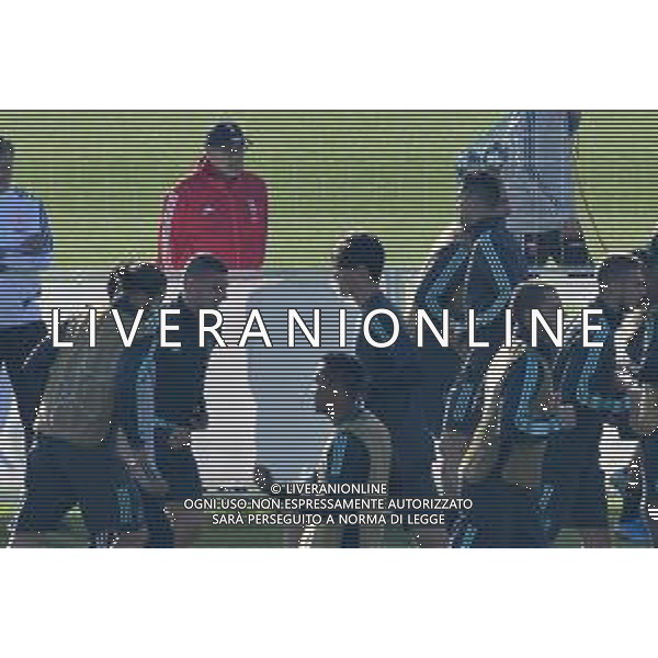 Torino 5.11.2019 Juventus Training Center Continassa ©Falzone/Agenzia Aldo Liverani Allenamento pre partita di Champions league Juventus vs Lokomotiv Mosca Nella foto: Maurizio Sarri osserva l\'allenamento della Juventus