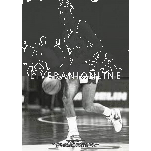 RETROSPETTIVA PIERO MONTECCHI BASKET NELLA FOTO PIERO MONTECCHICON LA MAGLIA DELLA TRACER MILANO AG ALDO LIVERANI SAS