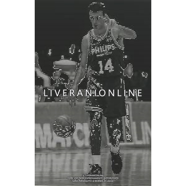 RETROSPETTIVA PIERO MONTECCHI BASKET NELLA FOTO PIERO MONTECCHI CON LA MAGLIA DELLA PHILIPS MILANO AG ALDO LIVERANI SAS