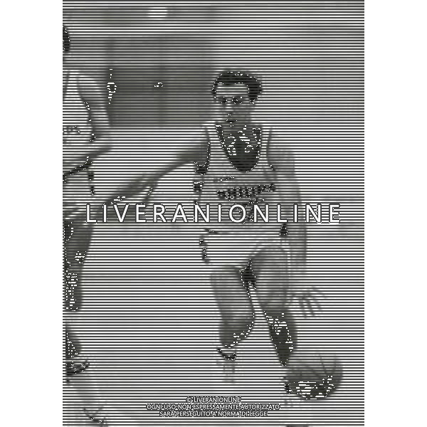 RETROSPETTIVA PIERO MONTECCHI BASKET NELLA FOTO PIERO MONTECCHI CON LA MAGLIA DELLA PHILIPS MILANO AG ALDO LIVERANI SAS