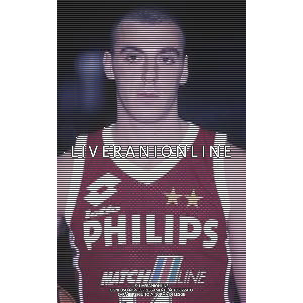 RETROSPETTIVA PIERO MONTECCHI BASKET NELLA FOTO PIERO MONTECCHI CON LA MAGLIA DELLA PHILIPS MILANO AG ALDO LIVERANI SAS