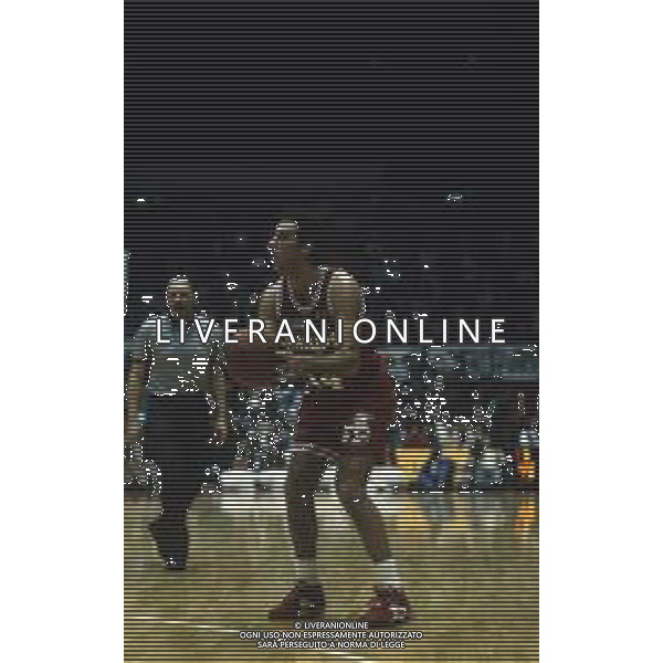 RETROSPETTIVA PIERO MONTECCHI BASKET NELLA FOTO PIERO MONTECCHI CON LA MAGLIA DELLA PHILIPS MILANO AG ALDO LIVERANI SAS