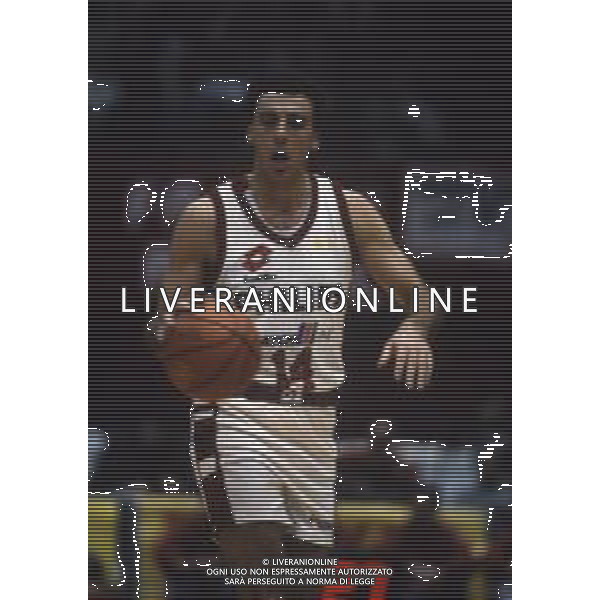 RETROSPETTIVA PIERO MONTECCHI BASKET NELLA FOTO PIERO MONTECCHI CON LA MAGLIA DELLA PHILIPS MILANO AG ALDO LIVERANI SAS