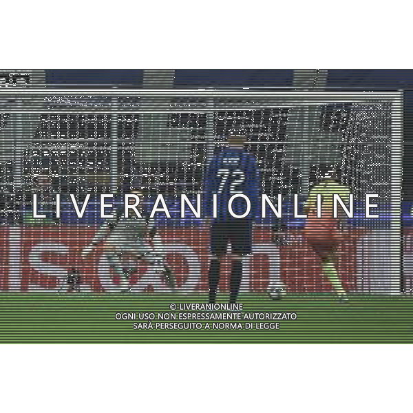Gabriel Jesus fallisce il rigore del possibile 2 a 0 Manchester City Atalanta vs Manchester City UEFA Champions League fase a gironi 4° giornata gruppo C Milano 6-11-2019 Stadio Giuseppe Meazza - San Siro foto Roberto Garavaglia - ag. Aldo Liverani sas
