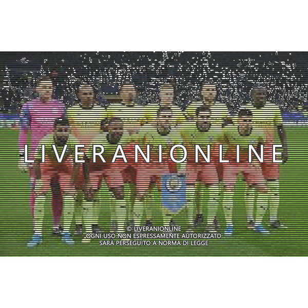 la formazione del Manchester City in piedi da SX Ederson, Fernandinho, Gabriel Jesus, Kevin De Bruyne, Nicolas Otamendi e Benjamin Bendy; in basso da SX , Riyad Mahrez, Raheem Sterling, Bernardo Silva, Ilkay Gundogan e Joao Cancelo Atalanta vs Manchester City UEFA Champions League fase a gironi 4° giornata gruppo C Milano 6-11-2019 Stadio Giuseppe Meazza - San Siro foto Roberto Garavaglia - ag. Aldo Liverani sas