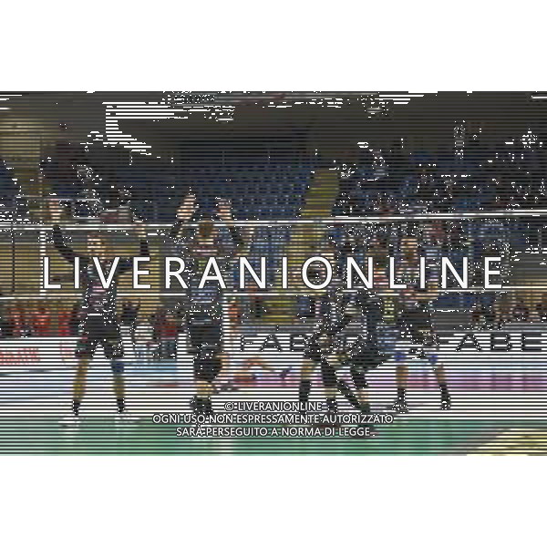Campionato Italiano di Volley Superlega Serie A 2019/2020 Civitanova, Italia 07/11/2019 Cucine Lube Civitanova vs Top Volley Latina Nella foto: Esultanza a fine partita giocatori Cucine Lube Civitanova FOTO BARTOMEOLI-ALESSIO MARINI-AG ALDO LIVERANI SAS