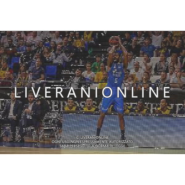 Basket Internazionali Tenerife, Italia 09/11/2019 Iberostar Tenerife vs San Pablo Burgos Nella foto: Earl Clark (San Pablo Burgos) al tiro FOTO DAVIDE DI LALLA-ALESSIO MARINI-AG ALDO LIVERANI SAS