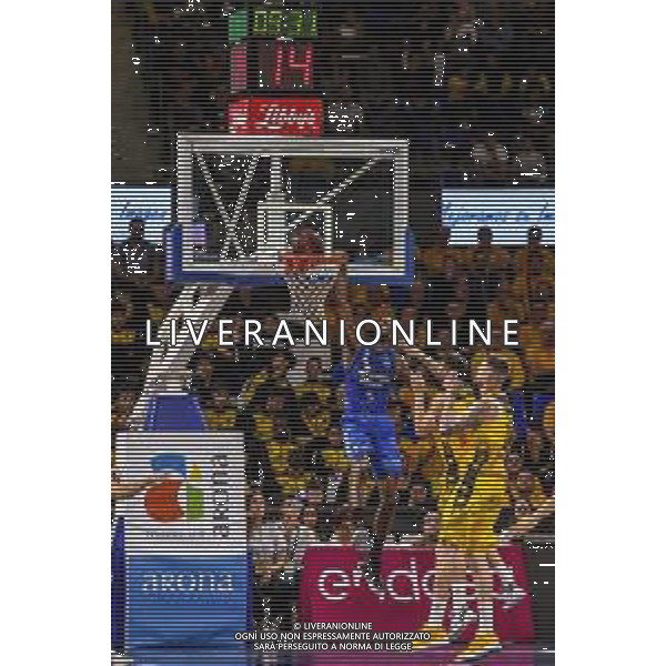 Basket Internazionali Tenerife, Italia 09/11/2019 Iberostar Tenerife vs San Pablo Burgos Nella foto: Earl Clark (San Pablo Burgos) in schiacciata FOTO DAVIDE DI LALLA-ALESSIO MARINI-AG ALDO LIVERANI SAS