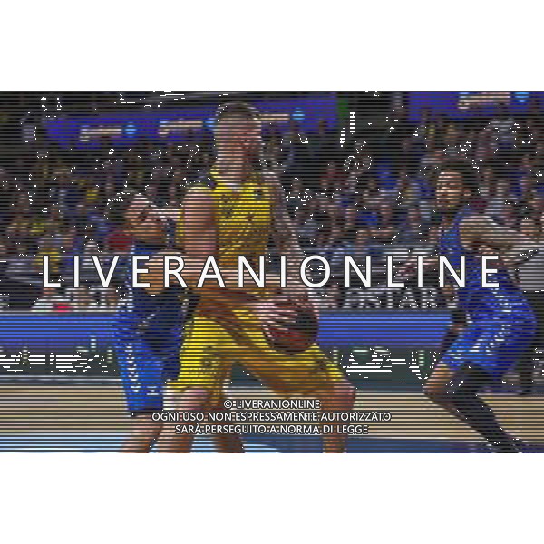 Basket Internazionali Tenerife, Italia 09/11/2019 Iberostar Tenerife vs San Pablo Burgos Nella foto: Fran Guerra (Iberostar Tenerife) marcato Ferran Bassas (San Pablo Burgos) FOTO DAVIDE DI LALLA-ALESSIO MARINI-AG ALDO LIVERANI SAS