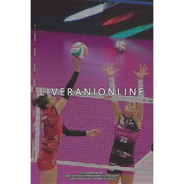Campionato Italiano di Volley Serie A1 Femminile 2019/2020 Busto Arsizio, Italia 10/11/2019 Unet E-Work Busto Arsizio vs Golden Tulip Volalto 2.0 Caserta Nella foto: schiacciata di Alessia Gennari (UYBA) FOTO ELISA CALABRESE-ALESSIO MARINI-AG ALDO LIVERANI SAS