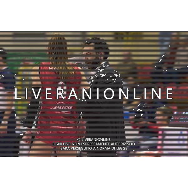 Campionato Italiano di Volley Serie A1 Femminile 2019/2020 Busto Arsizio, Italia 10/11/2019 Unet E-Work Busto Arsizio vs Golden Tulip Volalto 2.0 Caserta Nella foto: coach Stefano Lavarini con Britt Herbots FOTO ELISA CALABRESE-ALESSIO MARINI-AG ALDO LIVERANI SAS