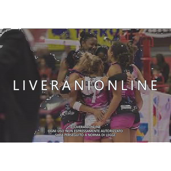 Campionato Italiano di Volley Serie A1 Femminile 2019/2020 Busto Arsizio, Italia 10/11/2019 Unet E-Work Busto Arsizio vs Golden Tulip Volalto 2.0 Caserta Nella foto: esultanza - Golden Tulip Volalto 2.0 Caserta FOTO ELISA CALABRESE-ALESSIO MARINI-AG ALDO LIVERANI SAS