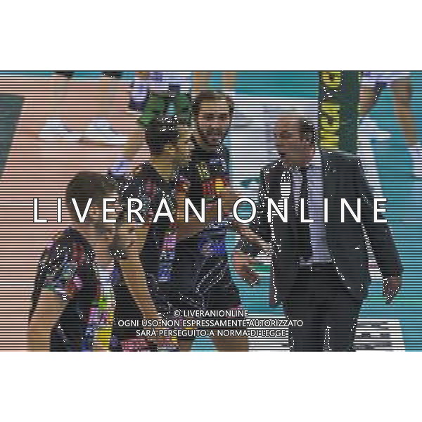 Campionato Italiano di Volley Superlega Serie A 2019/2020 Sora, Italia 10/11/2019 Globo Banca Popolare del Frusinate Sora - Kioene Padova Nella foto: Colucci Maurizio Allenatore (Globo Banca Popolare del Frusinate Sora) esultanza FOTO CARLO CAPPUCCITTI-ALESSIO MARINI-AG ALDO LIVERANI SAS