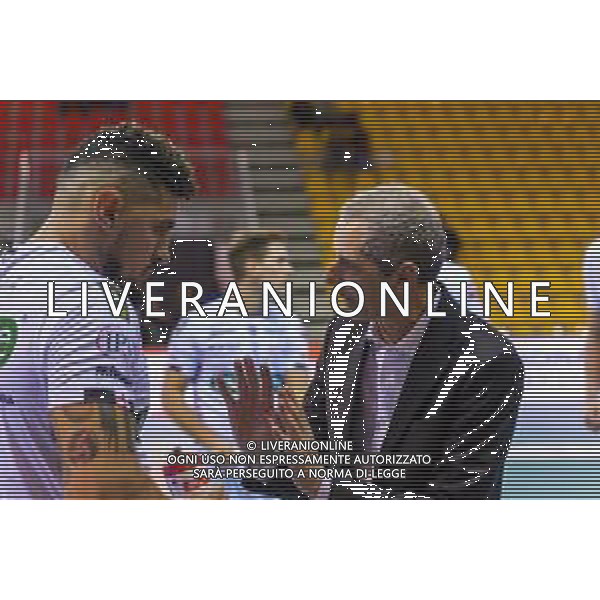 Campionato Italiano di Volley Superlega Serie A 2019/2020 Sora, Italia 10/11/2019 Globo Banca Popolare del Frusinate Sora - Kioene Padova Nella foto: Baldovin Valerio 1 allenatore (Kione Padova) a colloquio con Hernandez Ramos Fernando schiacciatore (Kioene Padova) FOTO CARLO CAPPUCCITTI-ALESSIO MARINI-AG ALDO LIVERANI SAS