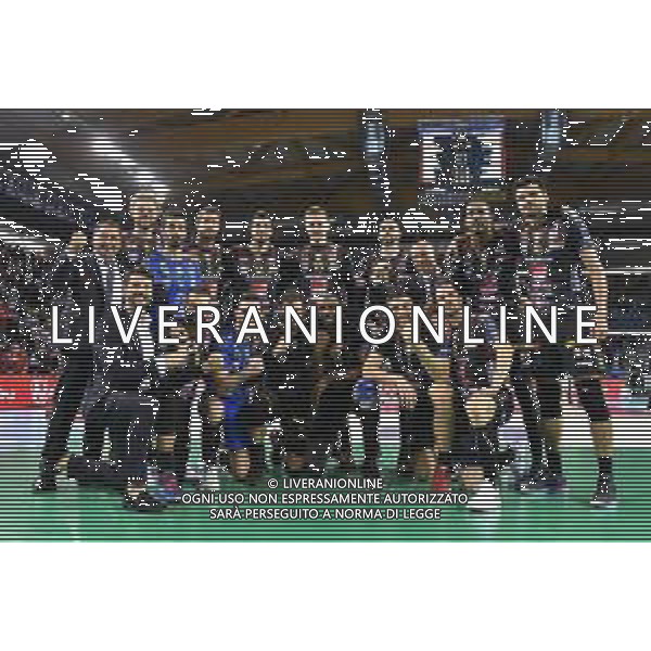 Campionato Italiano di Volley Superlega Serie A 2019/2020 Civitanova, Italia 10/11/2019 Cucine Lube Civitanova vs Sir Safety Conad Perugia Nella foto: Foto di gruppo Cucine Lube Civitanovaa fine gara FOTO ROBERTO BARTOMEOLI-ALESSIO MARINI-AG ALDO LIVERANI SAS