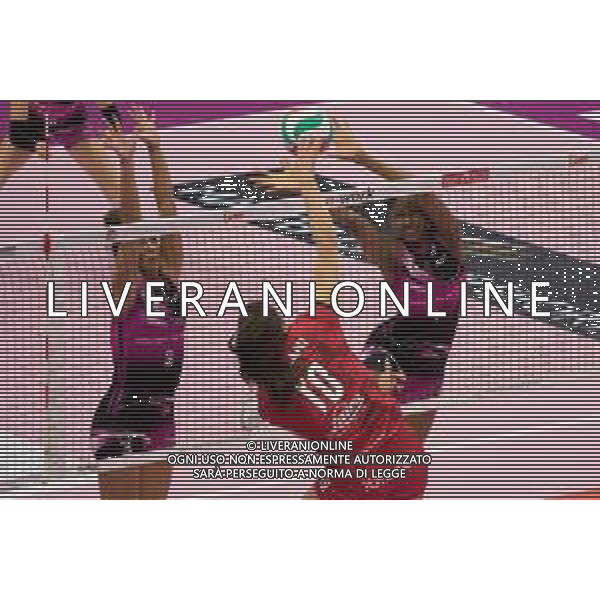 Campionato Italiano di Volley Serie A1 Femminile 2019/2020 Busto Arsizio, Italia 10/11/2019 Unet E-Work Busto Arsizio vs Golden Tulip Volalto 2.0 Caserta Nella foto: Muro di Rhamat Alhassan e Alexa Gray sull\'attacco di Francesca Villani FOTO ELISA CALABRESE-ALESSIO MARINI-AG ALDO LIVERANI SAS