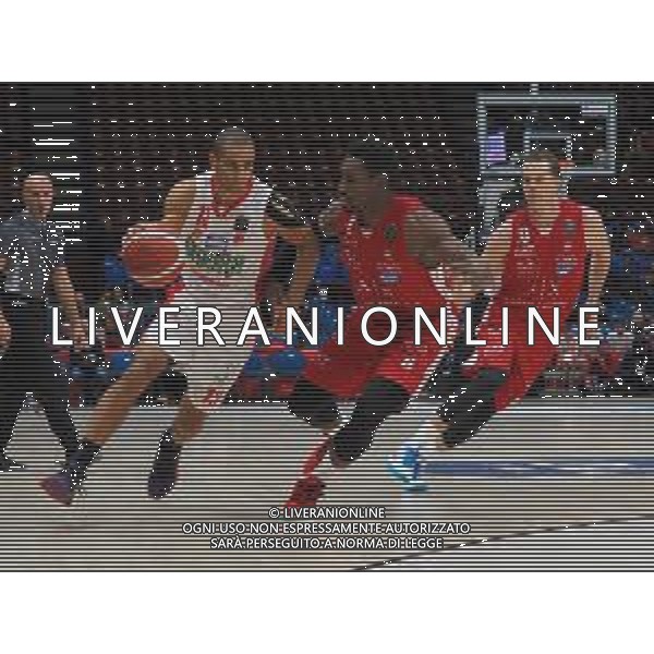 Campionato di Basket Serie A 2019/2020 Milano, Italia 11/11/2019 AX Armani Exchange Olimpia Milano vs OriOra Pistoia Nella foto: Salumu di Pistoia ostacolato da Biligha dell’AX Armani Milano foto savino paolella-alessio marini-ag aldo liverani sas