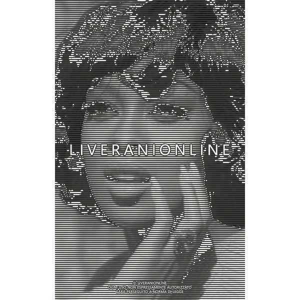 Lola Falana, pseudonimo di Loletha Elaine Falana, è una conduttrice televisiva, showgirl, attrice, cantante e religiosa statunitense NELLA FOTO LOLA FALANA NELL\'ANNO 1967 AG ALDO LIVERANI SAS